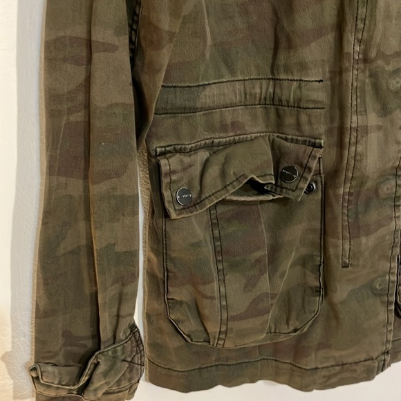 Sanctuary Los Angeles Camo army inspired jacket XS fits larger - Picture 2 of 9